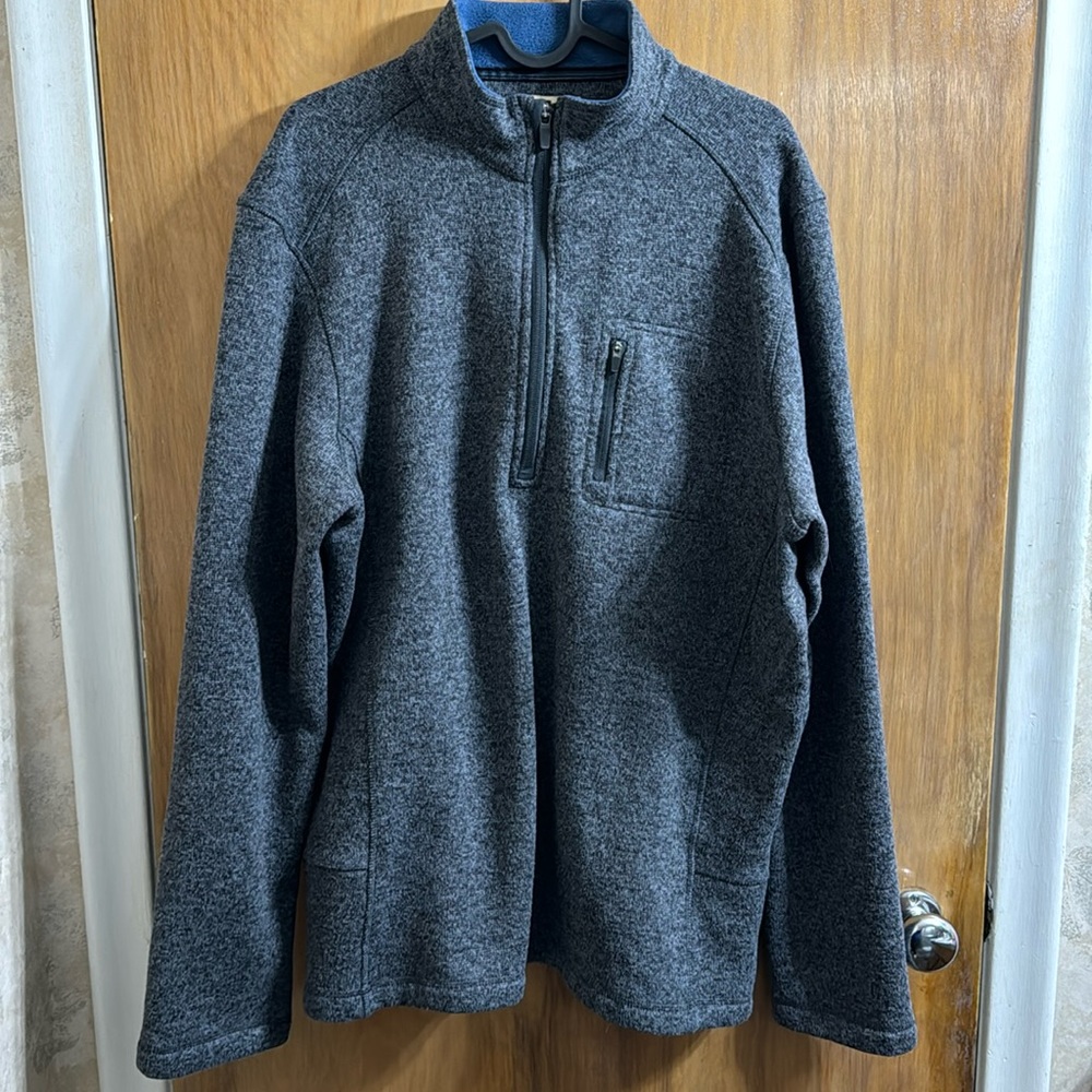 Men’s Woolrich 1/4 zip Pullover - large